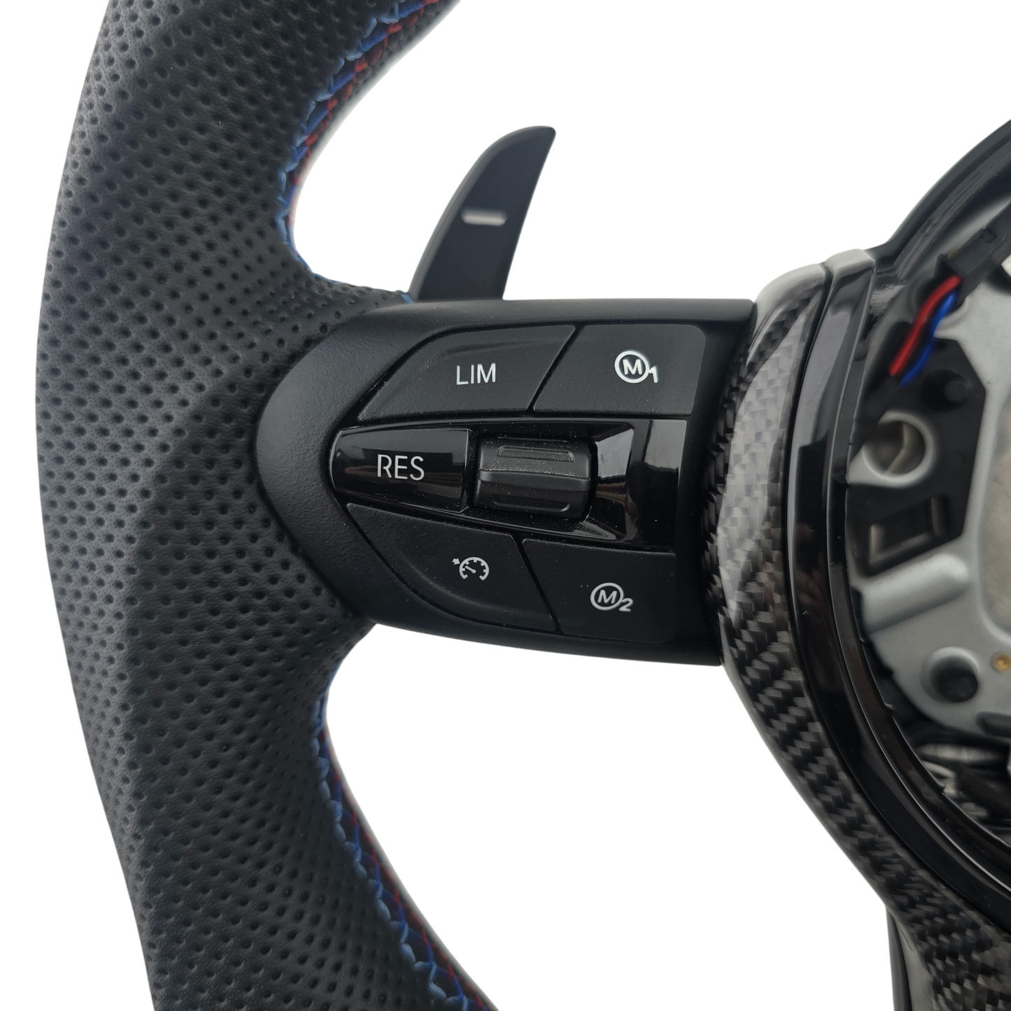 BMW F-Reihe Custom Lenkrad – Vollcarbon, perforiertes Leder